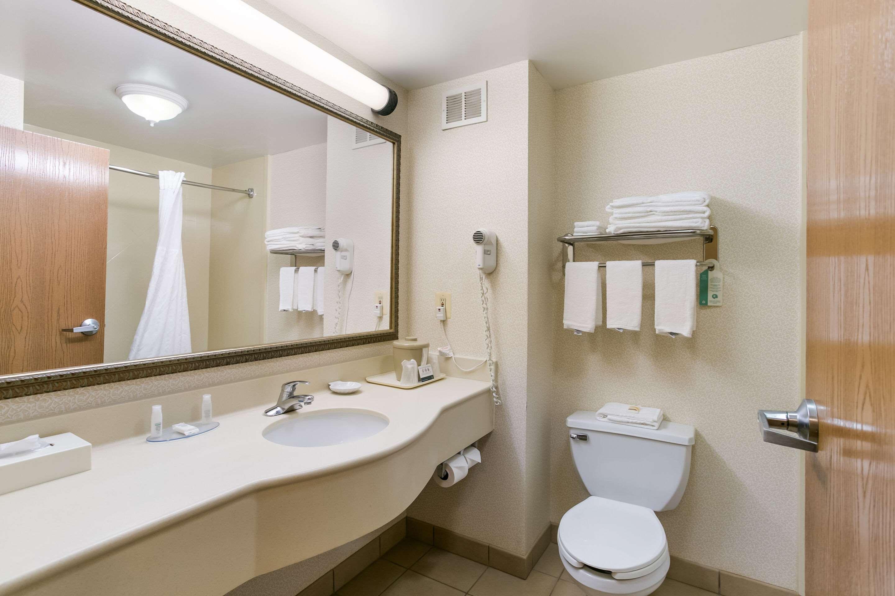 Quality Inn & Suites Bel Air I-95 Exit 77A Exterior photo
